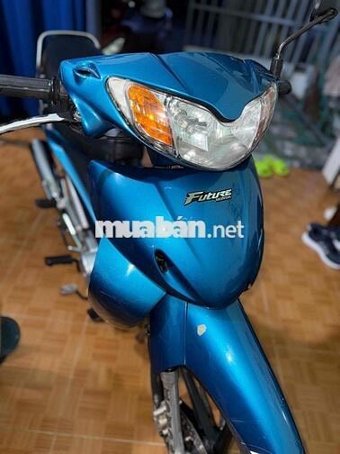 nhà trật cần ra đi em nó?