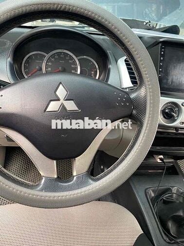 Mitsubishi Triton 2009 GLX 4x2 MT - 250000 km