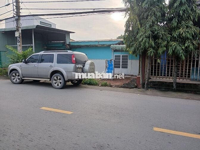 Bán đất tặng xưởng 13,8 X 27m Xây dựng tự do.  🌟mặt tiền đường xe công