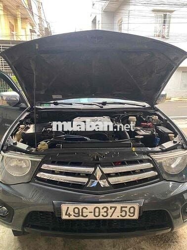 Mitsubishi Triton 2009 GLX 4x2 MT - 250000 km