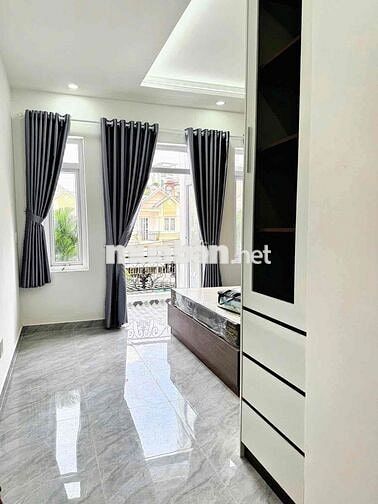 Bán nhà quận 12 Sổ Hồng Riêng 3 Lầu sân Thượng