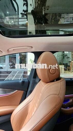 Mercedes Benz E Class 2019 E300 AMG - 38000 km