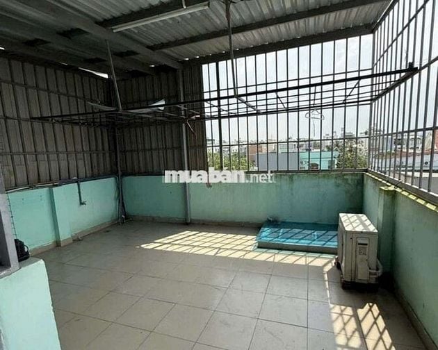 Cho thuê nhà 3 tầng đường 35 HBC 11,5tr/tháng