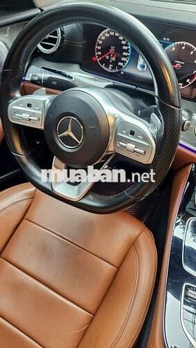Mercedes Benz E Class 2019 E300 AMG - 38000 km