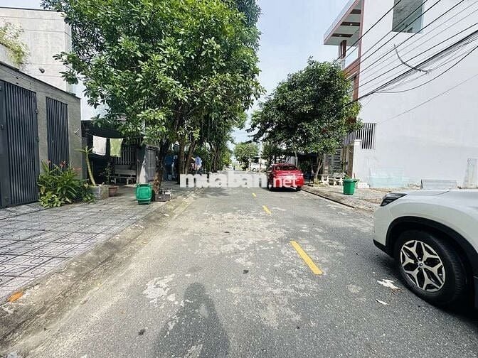 LÔ ĐẤT MẶT TIỀN DT LỚN -  TRUNG TÂM PHỐ