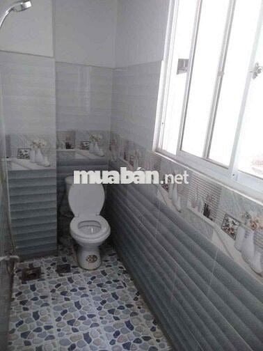 PHÒNG GIÁ RẺ RỘNG THOÁNG DẠNG 1PN - 2PN mặt tiền BẾN LỘI - BÌNH TÂN