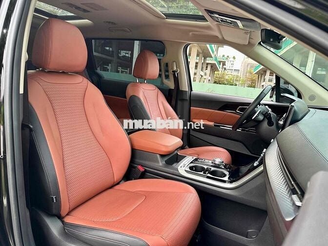 Kia Carnival 2022 Signature 2.2D - 50000 km