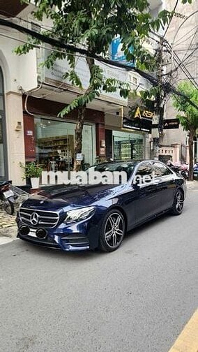 Mercedes Benz E Class 2019 E300 AMG - 38000 km