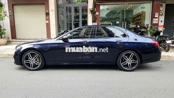 Mercedes Benz E Class 2019 E300 AMG - 38000 km