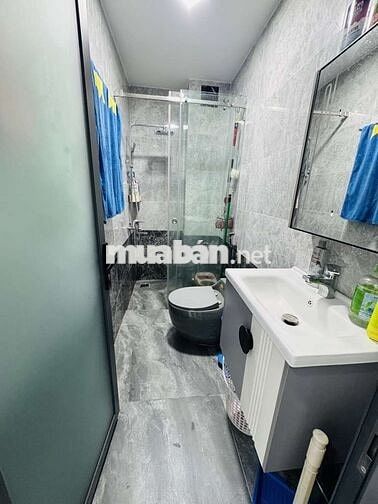 Bán nhà Trần Bá Giao, hẻm to 5m, 94m2, 5 phòng, giá 10 tỷ