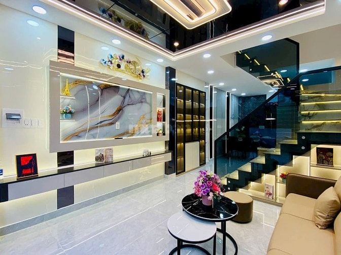 Chính chủ gửi bán nhà Nguyễn Đình Chiểu - Sát chợ Bàn Cờ giá chỉ 2tỷ5