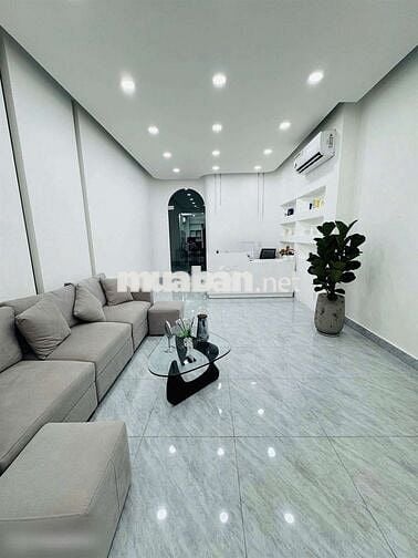Cho thuê nhà đường Hoa Lan, Phú Nhuận - Thích hợp văn phòng, spa.