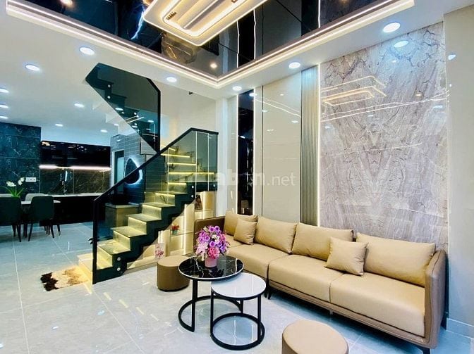 Chính chủ gửi bán nhà Nguyễn Đình Chiểu - Sát chợ Bàn Cờ giá chỉ 2tỷ5