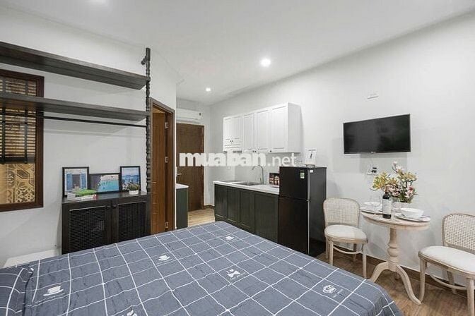 🟢Căn Hộ Cao Cấp Sân Vườn ~55m2 Cửa Sổ Trời Thang Máy Gần Chợ Bến Thành