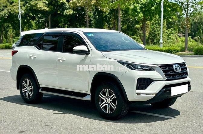 Toyota Fortuner 2024 2.4L 4x2 MT - 49,000 km cọp.
