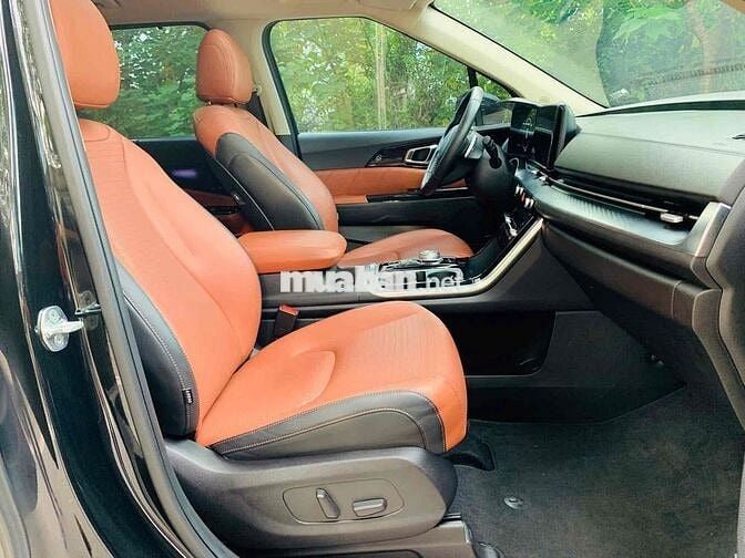 Kia Carnival 2023 Signature 2.2D - 55000 km