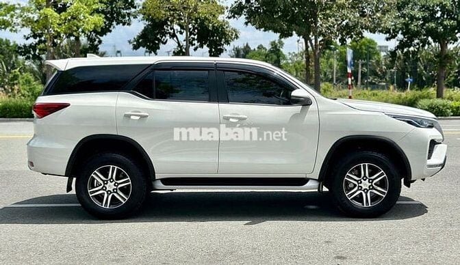 Toyota Fortuner 2024 2.4L 4x2 MT - 49,000 km cọp.