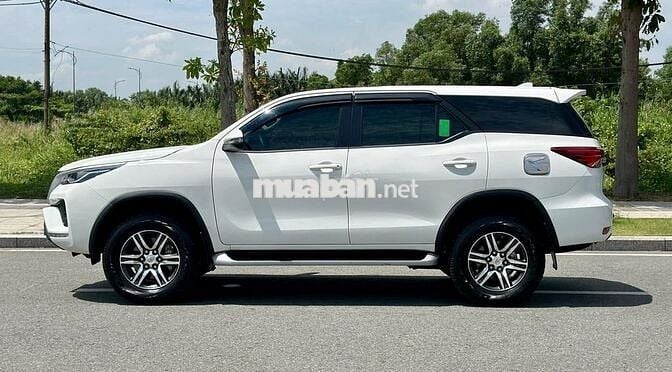 Toyota Fortuner 2024 2.4L 4x2 MT - 49,000 km cọp.