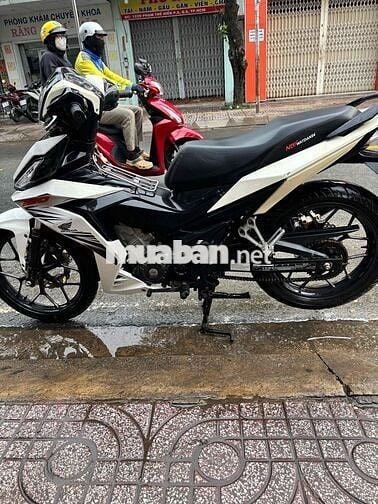 Nhà dư xe chính chủ công chứng cần bán