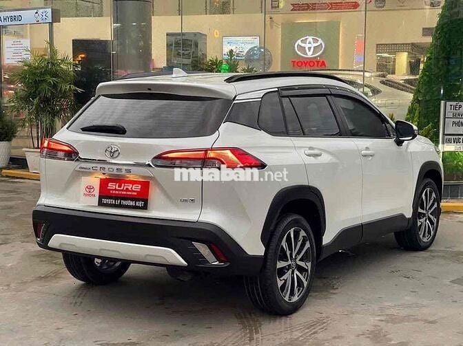 TOYOTA CROLLA CROSS 1.8V 2023 - XE ĐẸP