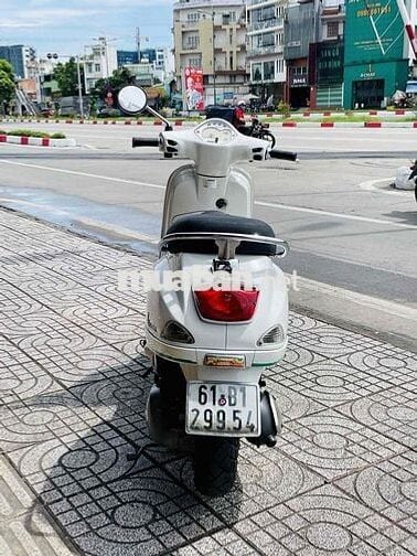 Vespa LX 150 3Vie 2013 hàng hiếm