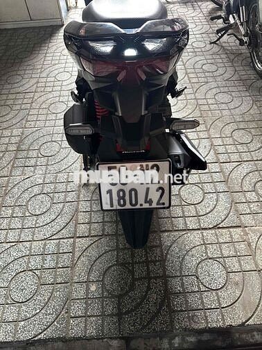 Cần ra đi e vario 150 sx 2021 màu đen bóng