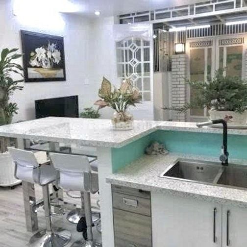 BÁN NHÀ ĐEP 5 TẦNG ĐƯỜNG HUỲNH VĂN BÁNH QUẬN PHÚ NHUẬN 