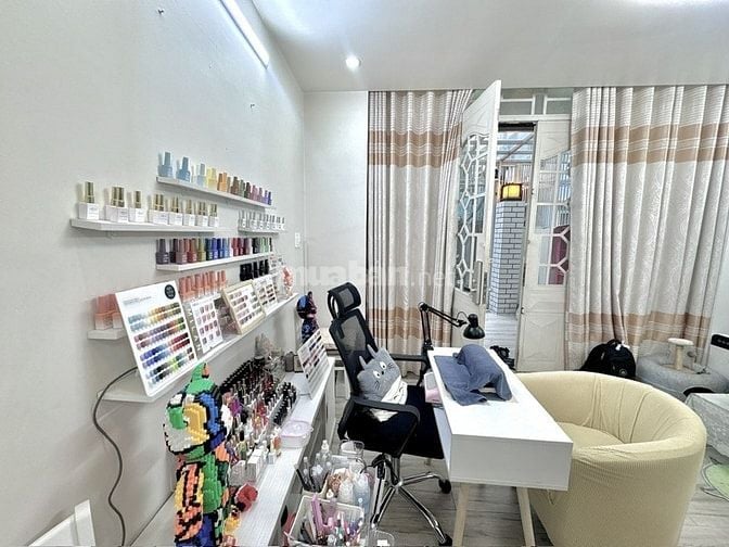 BÁN NHÀ ĐEP 5 TẦNG ĐƯỜNG HUỲNH VĂN BÁNH QUẬN PHÚ NHUẬN 