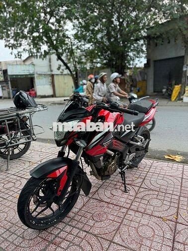 Kawasaki Bajaj Ns200 máy zin biển số thành phố