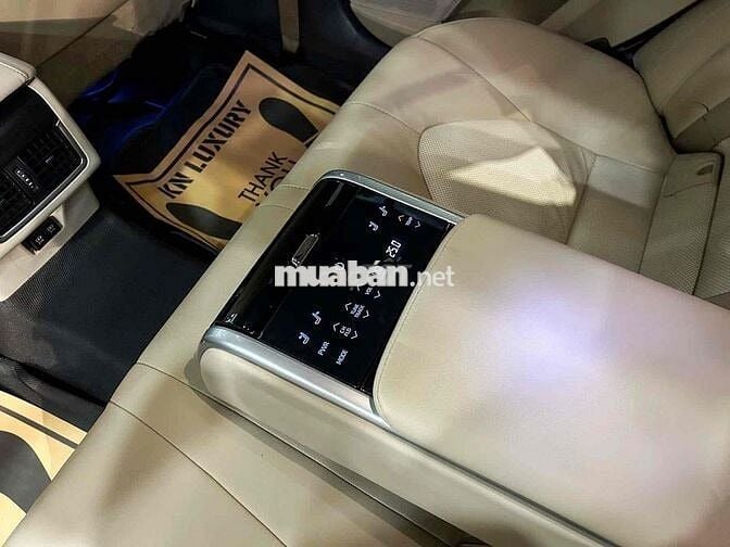 Toyota Camry 2022 2.5HV - 28000 km