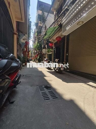 Bán nhà Đống Đa, ô tô đỗ cửa, kinh doanh, 38m2, chỉ 12.8 tỷ!