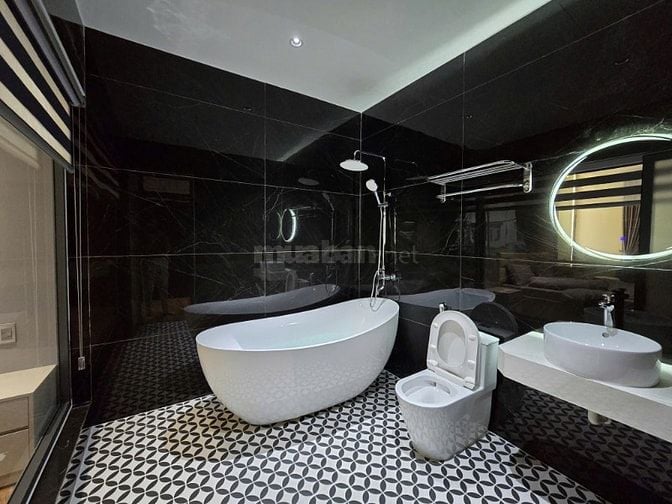 Chính Chủ Bán Biệt Thự 3 Tầng, 140m², Thạch Bàn, Long Biên, Hơn 25 Tỷ