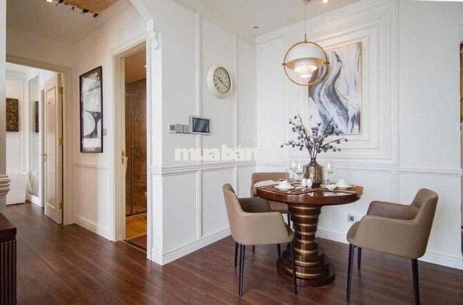 Căn hộ cao cấp 2PN - Ban công view thành phố