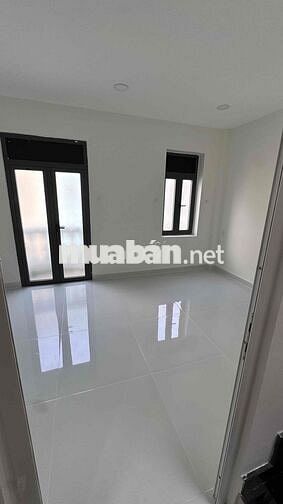 Nhà khu COMPOUND siêu đẹp sát vách công viên,5x11m,giá 9,3 tỉ