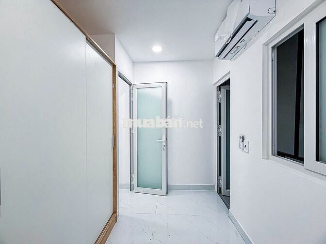 2 PHÒNG NGỦ, 2 BAN CÔNG MỚI XÂY + 1 TRỆT 1 LẦU Q4. NHÀ NGUYÊN CĂN