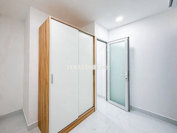 2 PHÒNG NGỦ, 2 BAN CÔNG MỚI XÂY + 1 TRỆT 1 LẦU Q4. NHÀ NGUYÊN CĂN