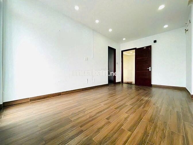 Cho thuê nhà hẻm xe hơi tránh nhau Cách Mạng Tháng Tám, P12, Q 10