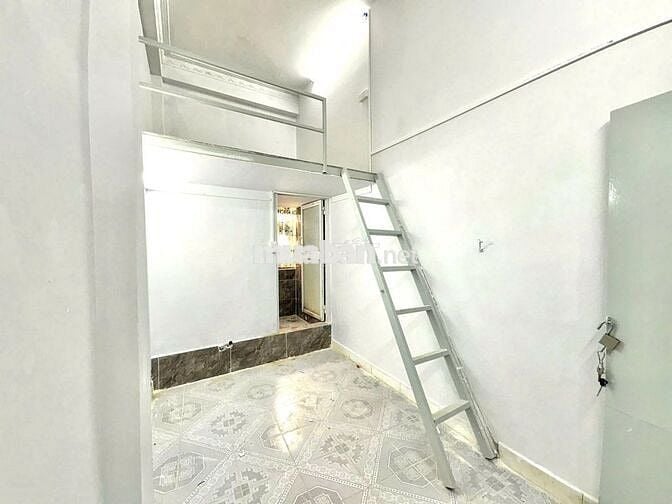 Khai Trương Phòng Gác Giá Rẻ Gần Vạn Hạnh Mall