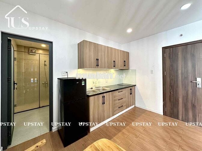 Phòng trọ 35m2 Gần Q1 có Ban công Tách bếp Full NT Mới ở Bùi Đình Túy