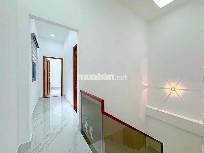 Nhà 2 Tầng , 110m2 , 3 PN, Ngang 5,5mx20m , Huỳnh Tấn Phát , chỉ 5Tyx