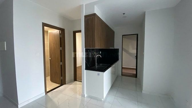 BÁN CĂN HỘ OPAL SKYLINE 2PN2WC CÓ BAN CÔNG, NHÀ CÒN MỚI, SỔ HỒNG SẴN