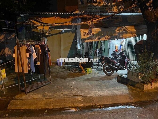 mặt bằng vỉa hẻ Trần Duy Chiến 1 phòng ngủ riêng