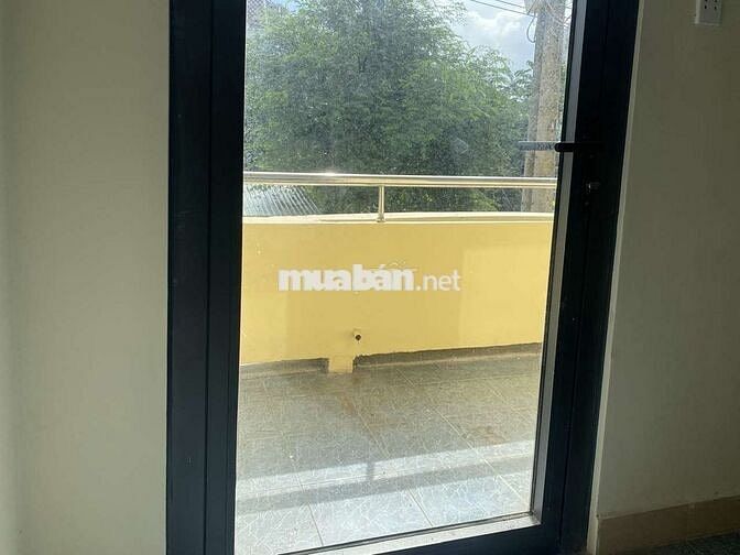 Văn phòng Hiệp Bình Chánh 4tr, 22 m2, có sân đậu ô tô, bảo vệ 247