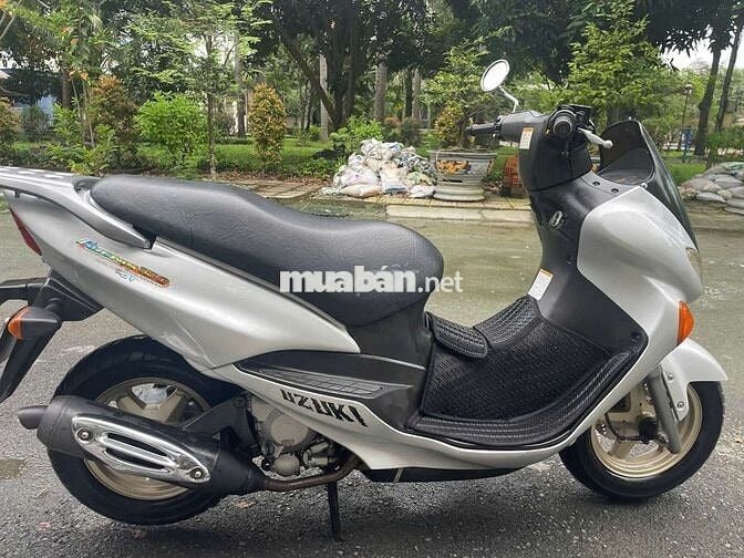 Xe cổ trùm mền lâu năm