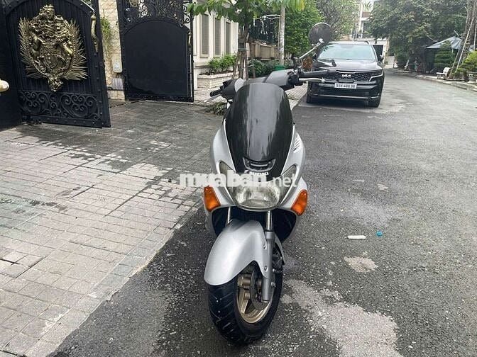 Xe cổ trùm mền lâu năm