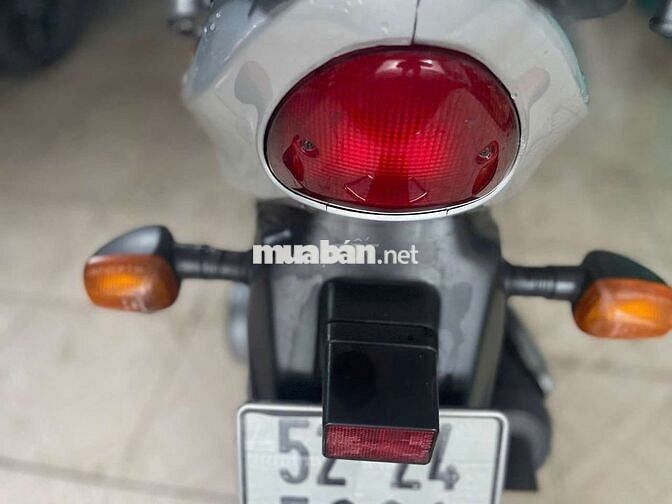 Xe cổ trùm mền lâu năm