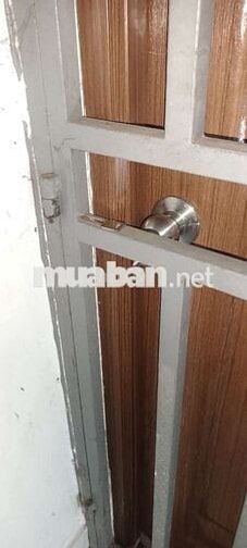 Phòng máy lạnh,đủ nội thấc,giờ tự do,ở lầu 2, tolet trong