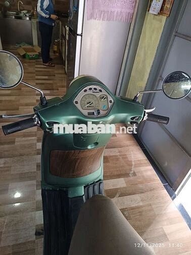 Cần tiền nên bán xe vespa
