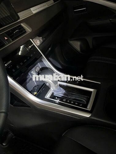 Mitsu Xpander 2024 Premium 1.5 AT lướt chính hãng
