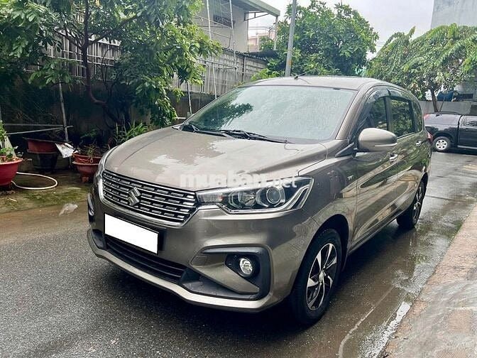 Cần bán Suzuki Ertiga Sport 2021 màu xám.